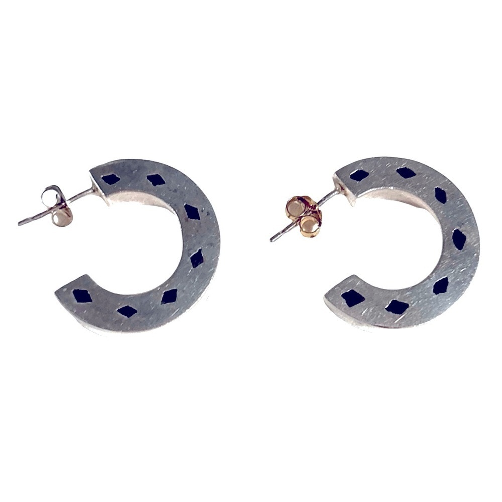 Sterling silver hoop pierces earring
